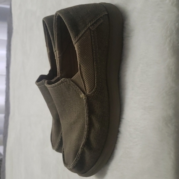 Crocs Santa Cruz Shoes - Picture 5 of 8